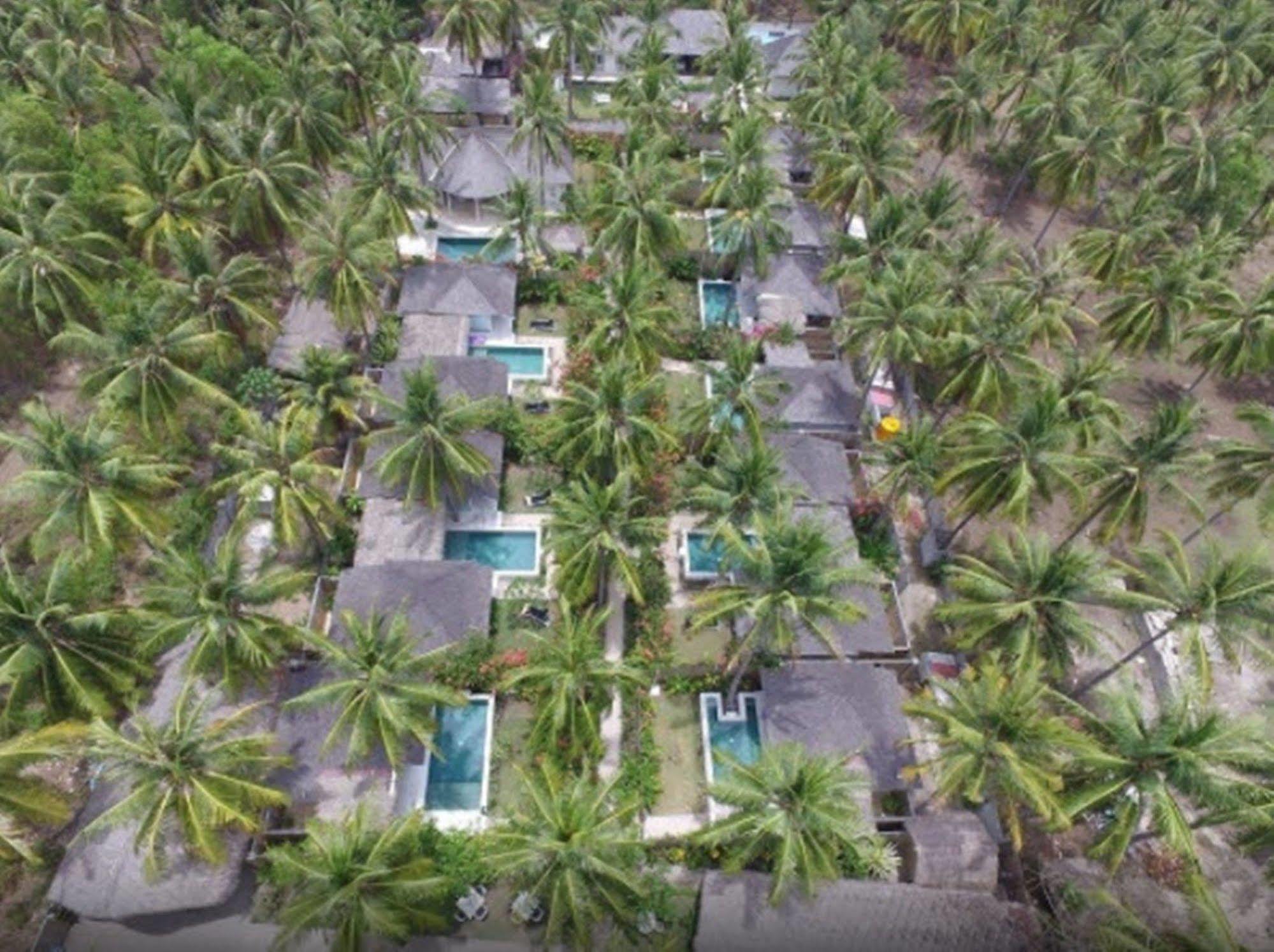 Sunset Palms Resort Gili Trawangan Zewnętrze zdjęcie